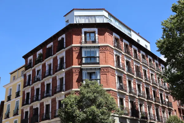 Fachada del edificio desde la calle